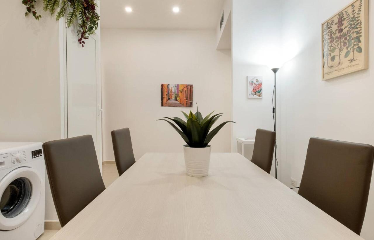 Iflat Lovely And Bright 2 Bed Flat Near Termini Rome Bagian luar foto
