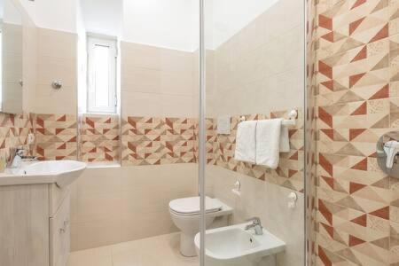 Iflat Lovely And Bright 2 Bed Flat Near Termini Rome Bagian luar foto